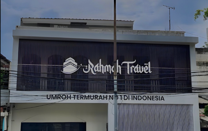 Panggilan Allah Tidak Mengenal Hari Libur, Begitu Pun Kami