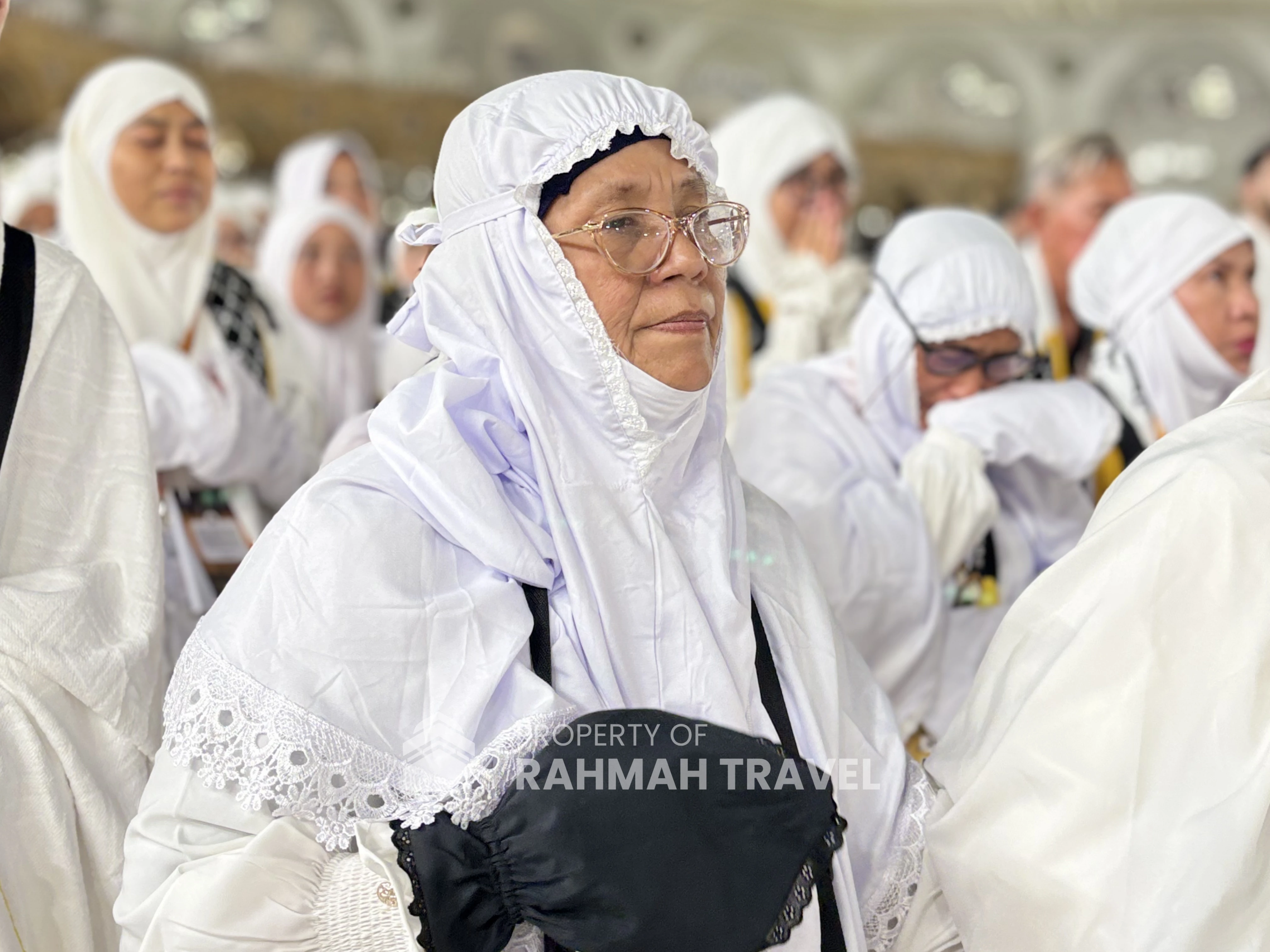Agar Ibadah Umroh Lansia Tetap Khusyuk: Doa, Niat, dan Tips Menjaga Stamina