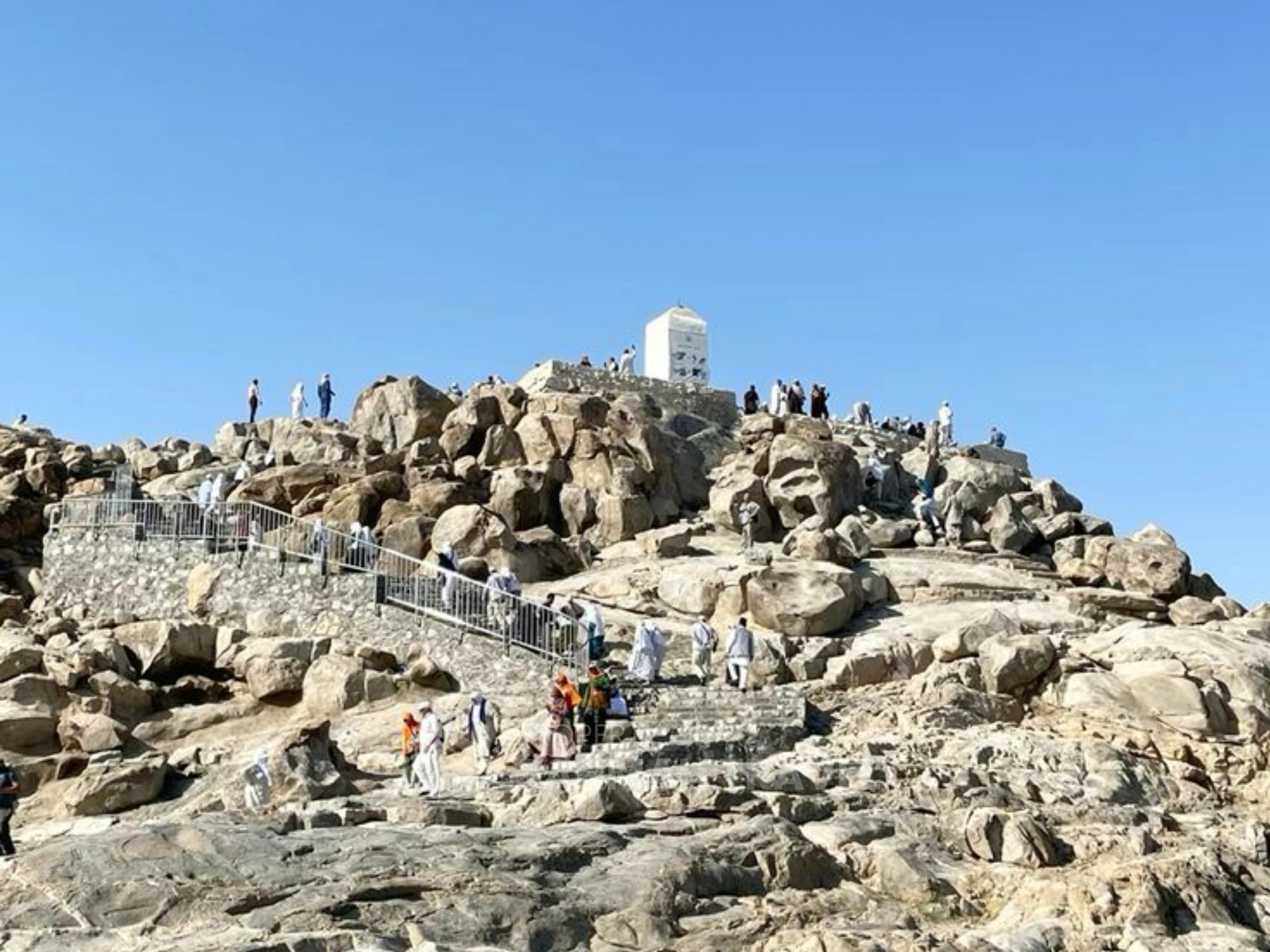 Jabal Rahmah, Bukit Kasih Sayang yang Menyimpan Sejarah Panjang