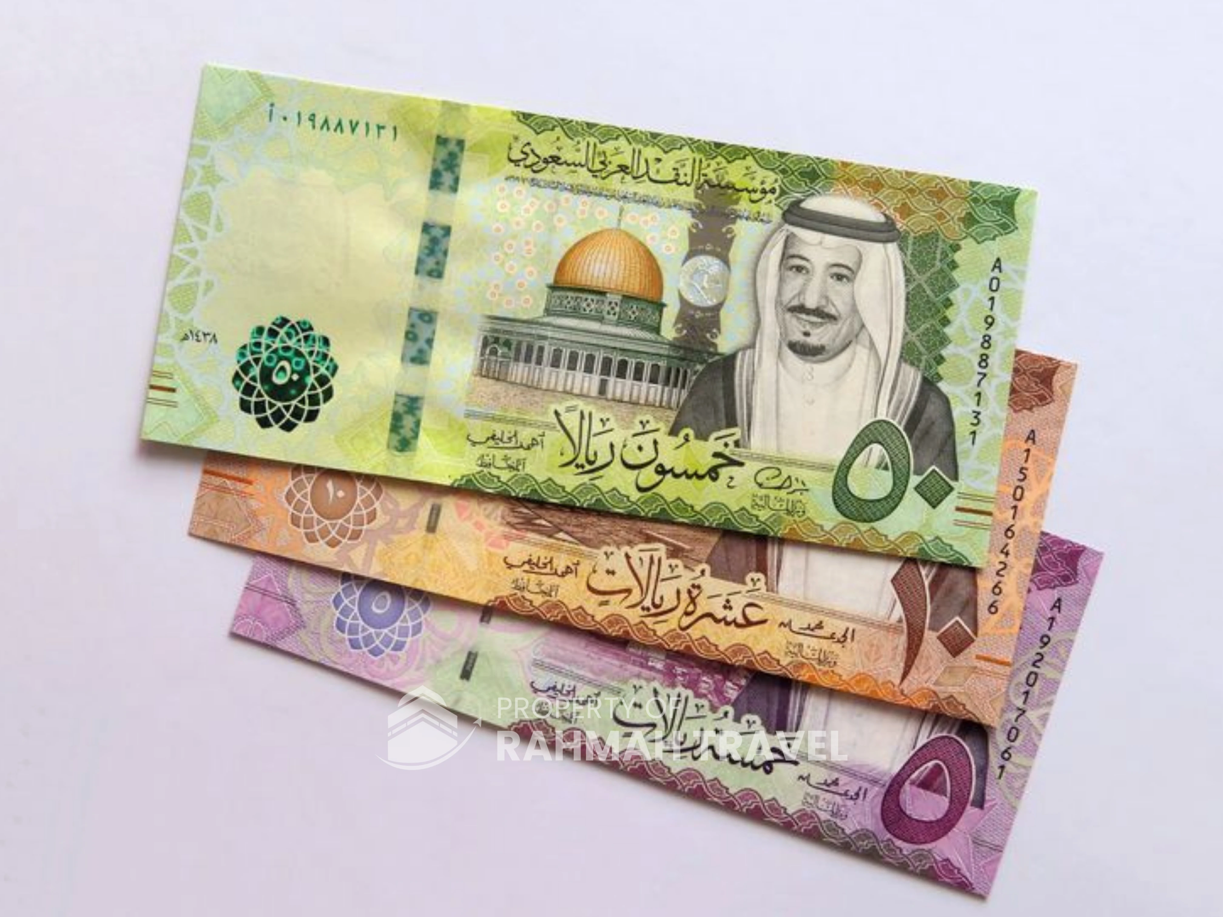 Panduan Tukar Uang Riyal Saudi: Kapan dan Di Mana Sebaiknya Dilakukan