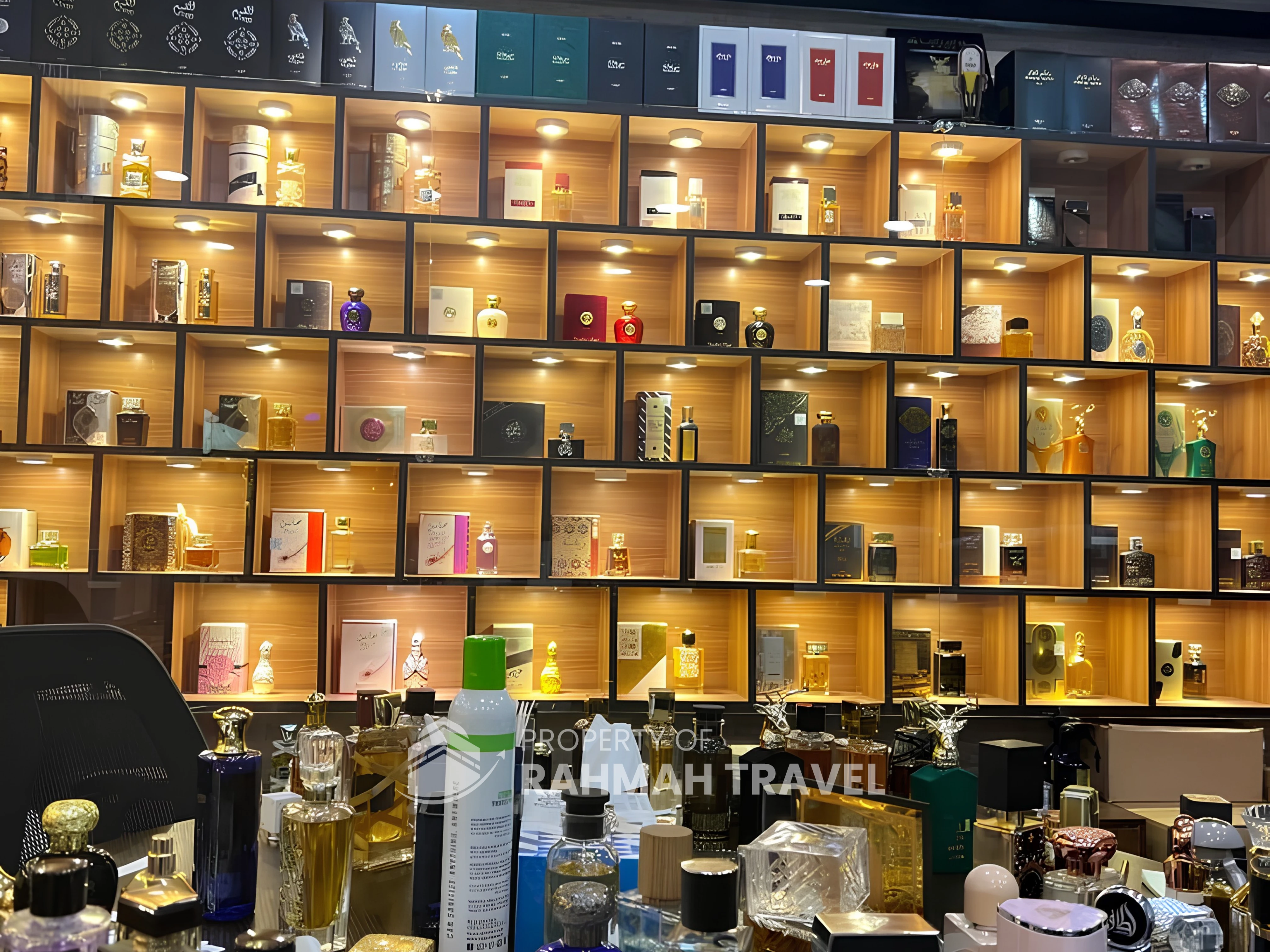 7 Parfum Khas Arab Saudi yang Wajib Dibawa Pulang sebagai Oleh-Oleh